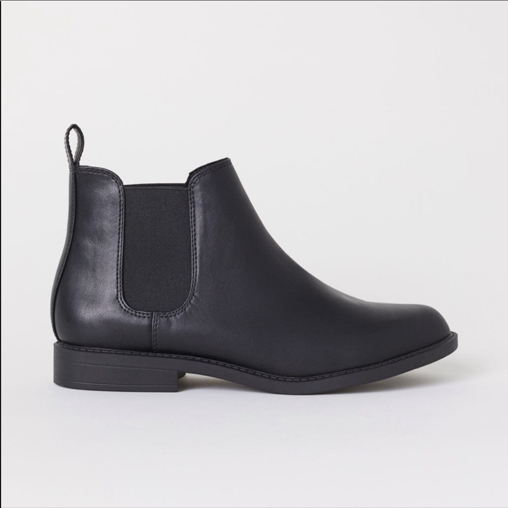 H&M Chelsea Boots